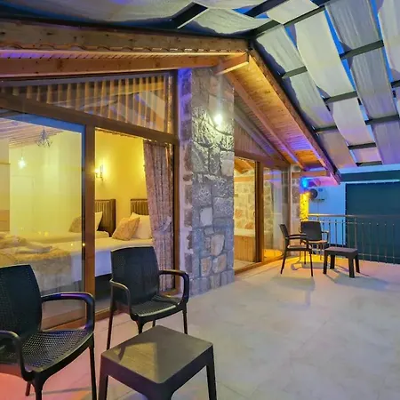 Villa Marygold